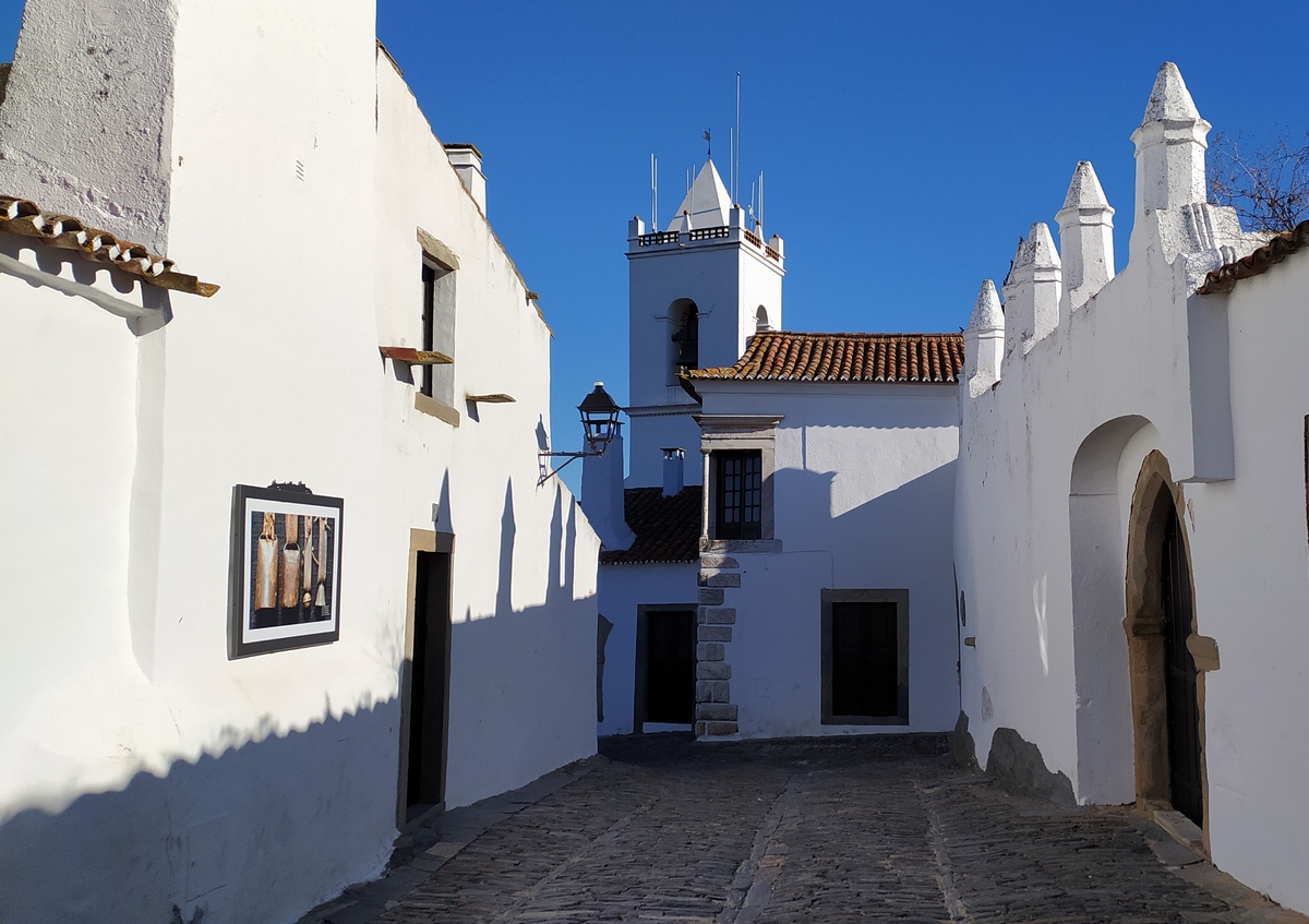 Sul Informação - Portugal de Lés-a-Lés parte de Faro, atravessa o Alentejo e termina em Bragança
