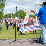 Sul Informação - Desfile do 1º de Maio destaca perda de direitos laborais durante a pandemia [fotogaleria]