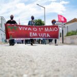 Sul Informação - Desfile do 1º de Maio destaca perda de direitos laborais durante a pandemia [fotogaleria]