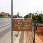 Sul Informação - Há quem não tenha água nem esgotos junto à EN125 e Aleixo diz que a culpa é da concessionária da estrada
