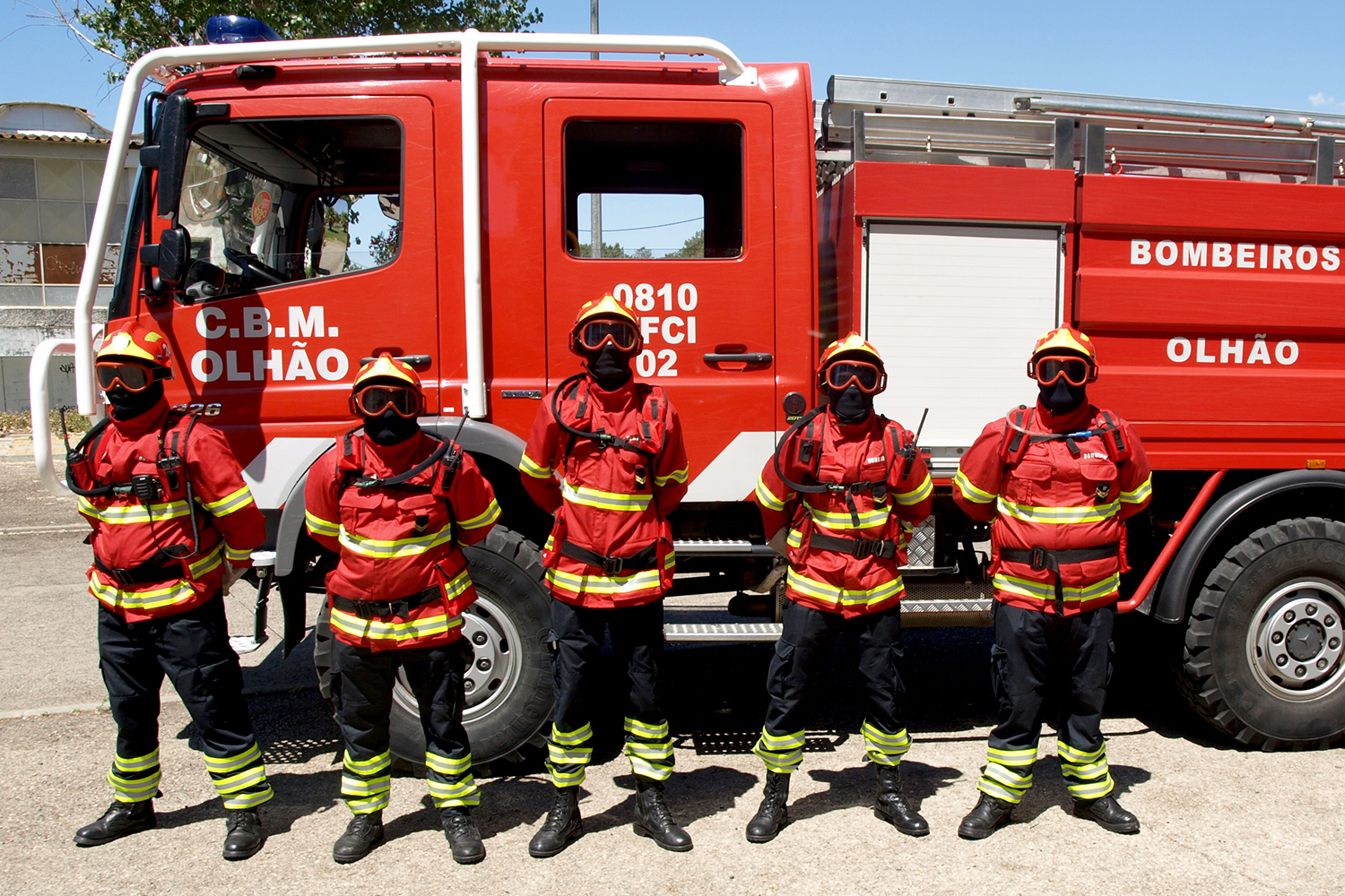 Sul Informação - Bombeiros de Olhão ajudam no combate às chamas no distrito de Aveiro