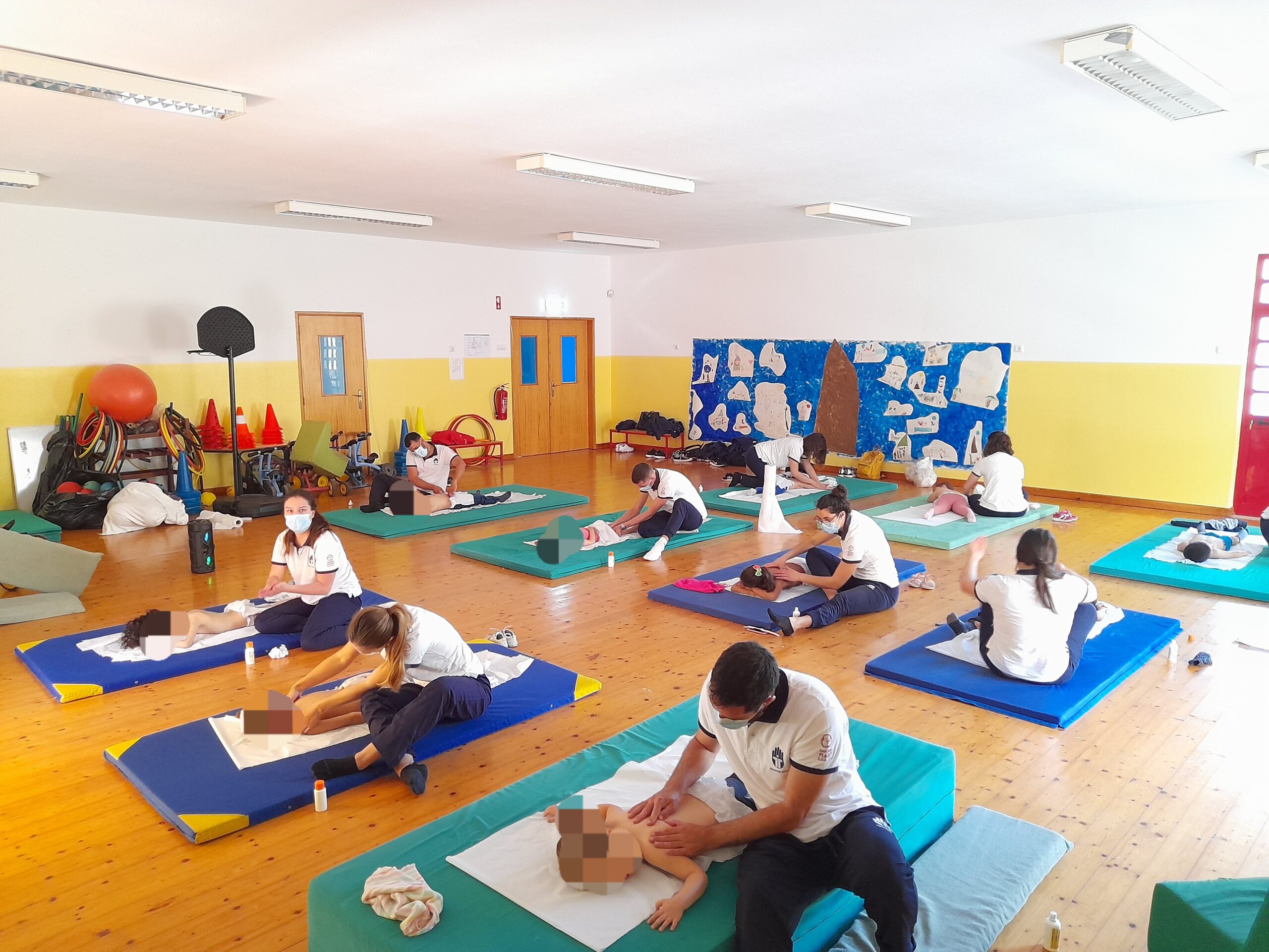 Sul Informação - Estudantes de Fisioterapia do Instituto Piaget de Silves aprendem em contextos reais