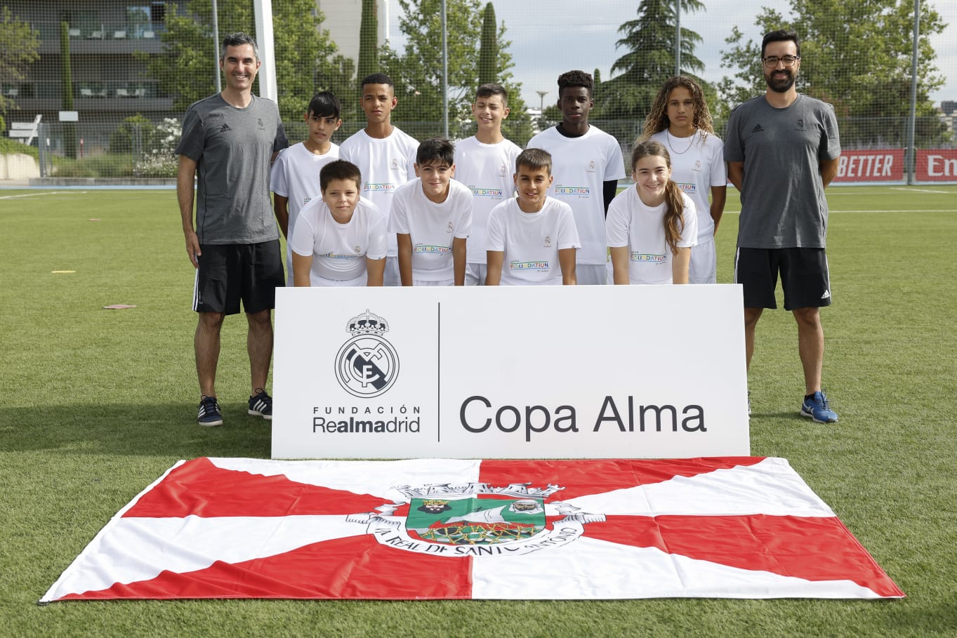 Sul Informação - Escola Sócio Desportiva de VRSA vence «Copa Alma» da Fundação Real Madrid