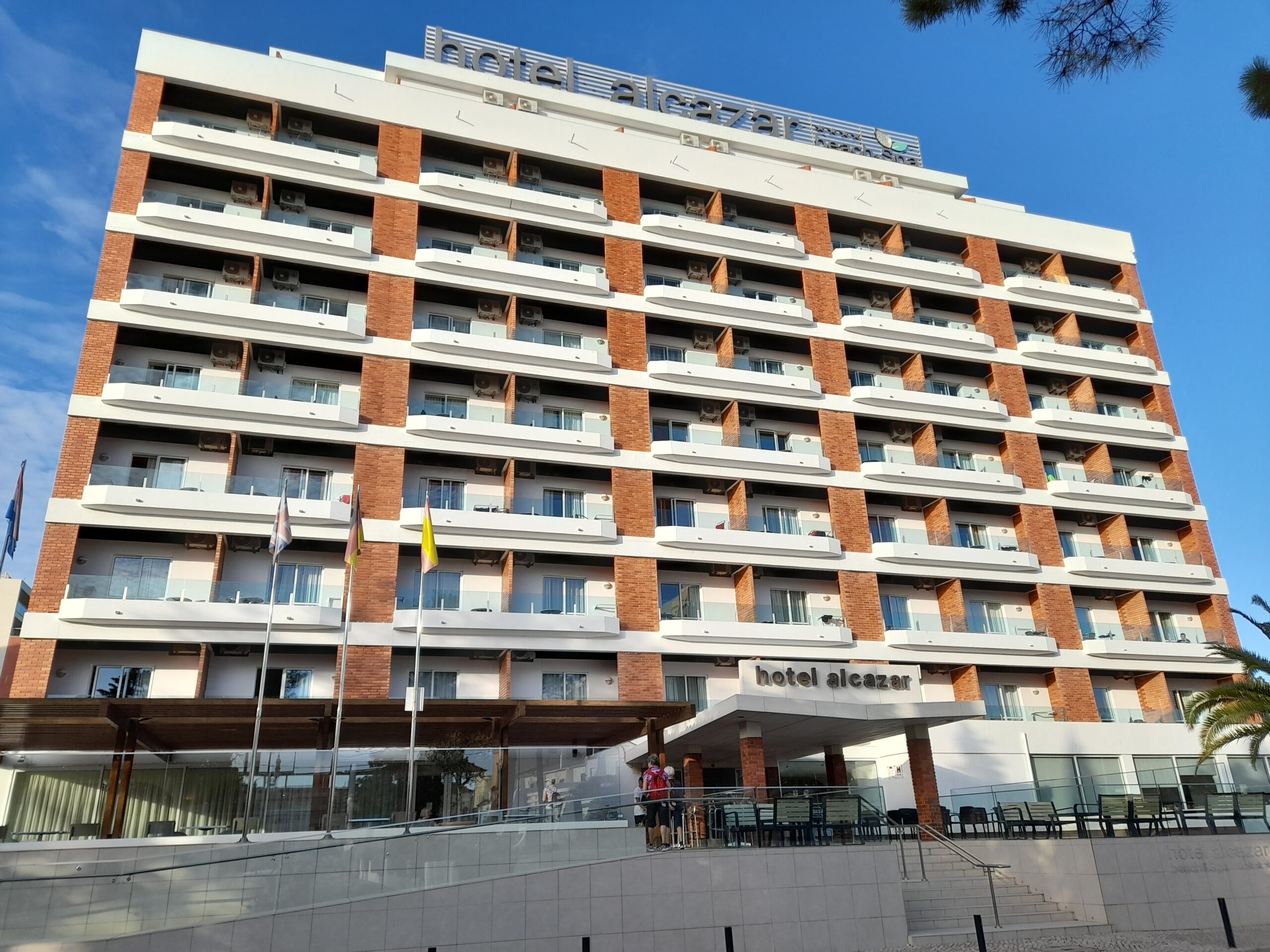 Sul Informação - Monte Gordo: Trabalhadores do Hotel Alcazar em greve nos feriados até ao final do ano