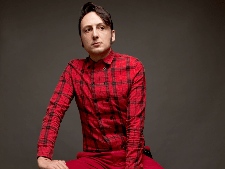 Sul Informação - Samuel Úria estreia novas canções no Cine-Teatro Louletano