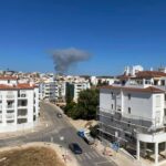 Sul Informação - Quatro aviões e dois helicópteros combatem chamas perto de Bensafrim