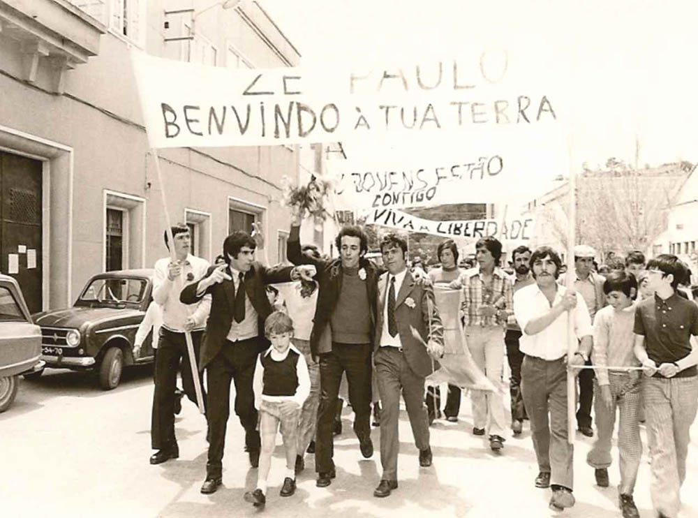 Sul Informação - Silves: Teatro e concerto de Vitorino animam 25 de Abril