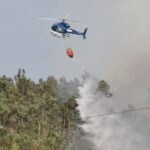 Sul Informação - Dois canadairs, dois aviões ligeiros e três helicópteros ajudaram a controlar fogo na Serra de Monchique