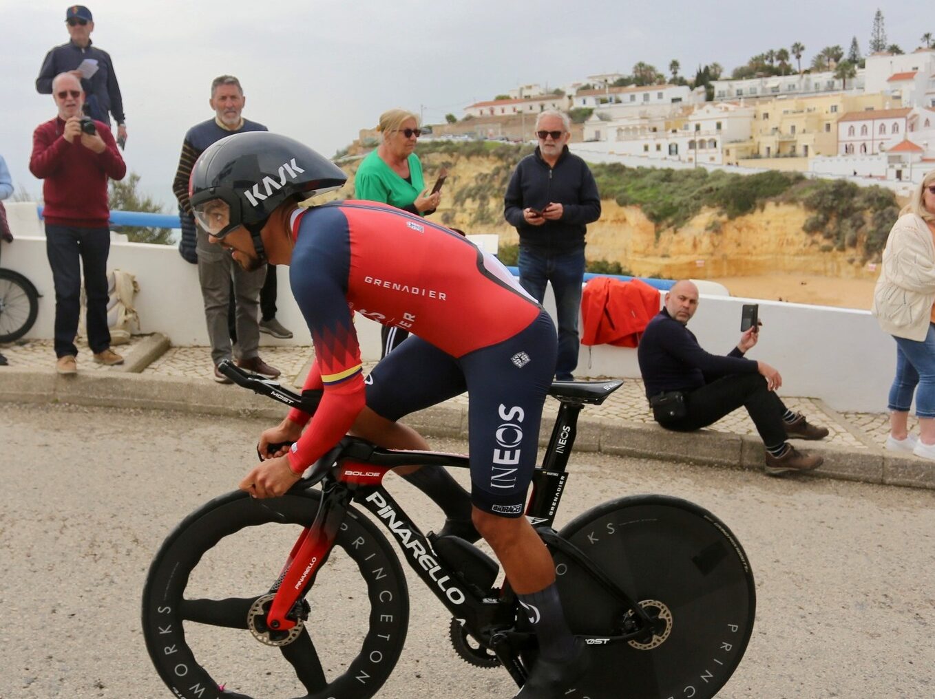Sul Informação - Daniel Martínez vence 49.ª edição da Volta ao Algarve no contrarrelógio final