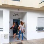Sul Informação - Albufeira entrega chaves de casas na Fonte da Ladeira, em Paderne, a 15 famílias