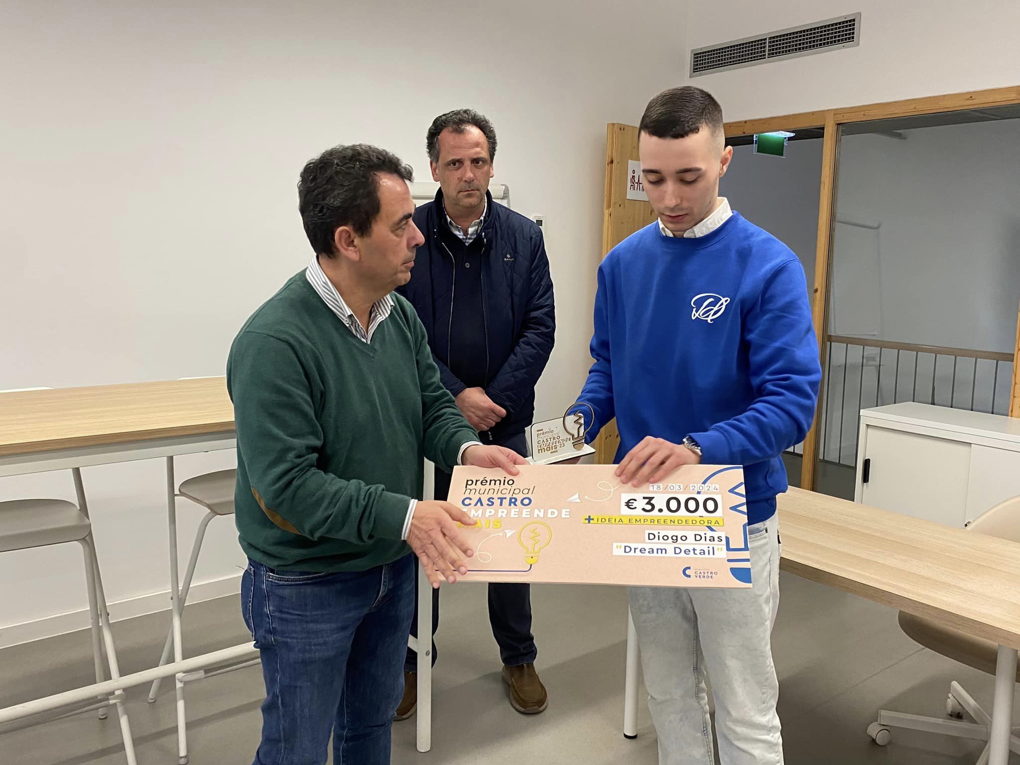 Sul Informação - Jovem de Castro Verde recebe prémio de empreendedorismo com projeto Dream Detail