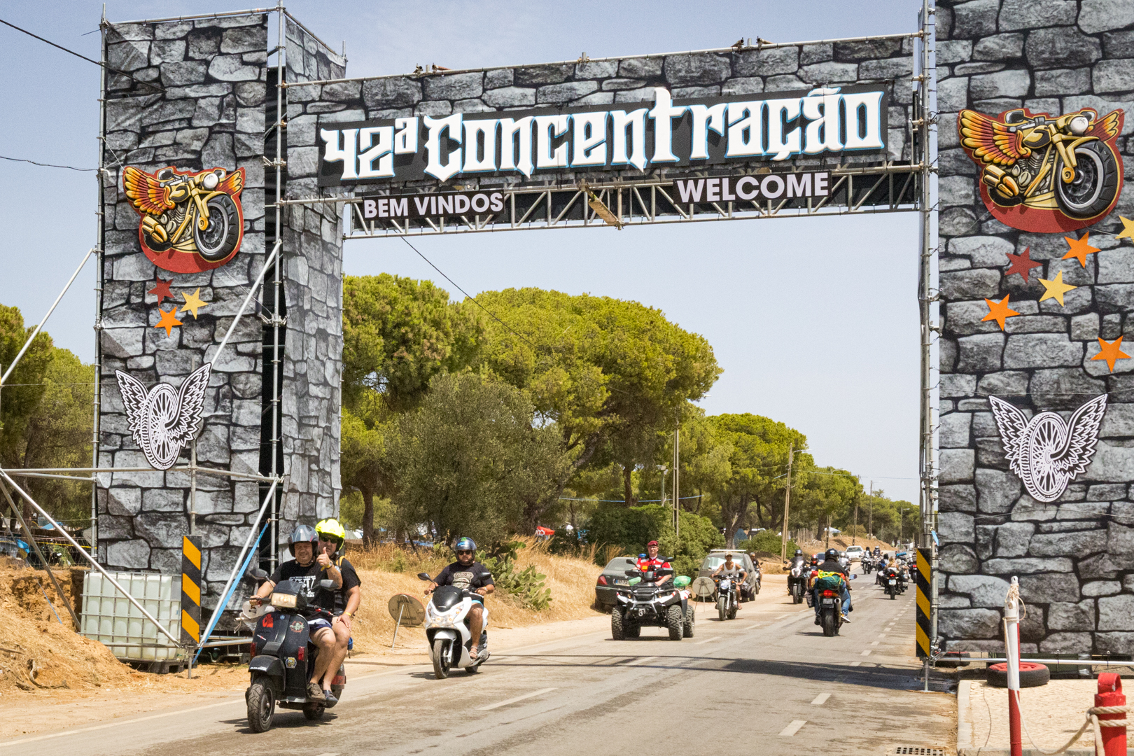 Sul Informação - Milhares de motociclistas já estão a ser recebidos com «muita amizade» pelo Motoclube de Faro