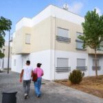 Sul Informação - Albufeira entrega chaves de casas na Fonte da Ladeira, em Paderne, a 15 famílias