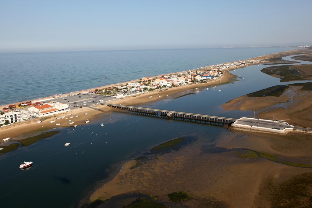 Sul Informação - PS exige saber se os pescadores podem ficar a viver na Praia de Faro