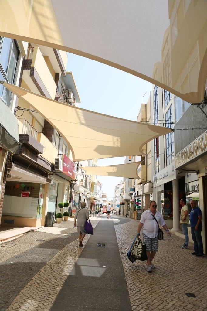 Sul Informação - Portimão: Ruas das Lojas e Vasco da Gama ganham sombra e frescura