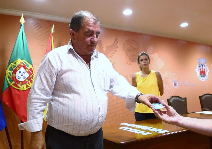 Sul Informação - Albufeira entregou cartões com 100 euros para compra de medicamentos