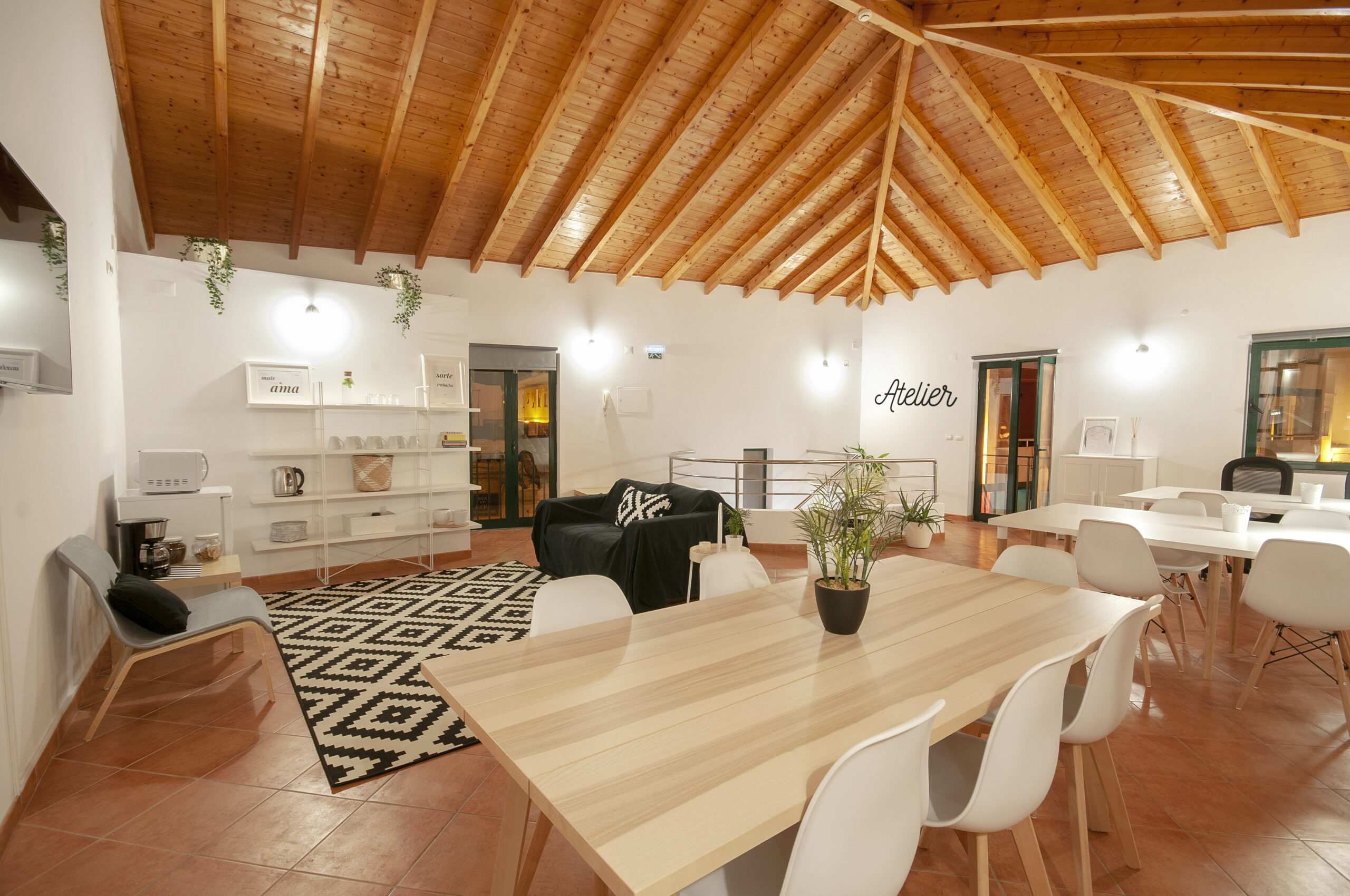 Sul Informação - Novo Espaço de cowork em Faro organiza formações inovadoras
