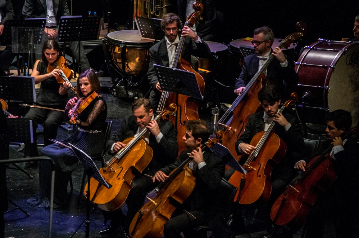 Sul Informação - “Os Sons do Destino” ecoaram no Cine-Teatro Louletano no arranque do FIMA [fotogaleria]