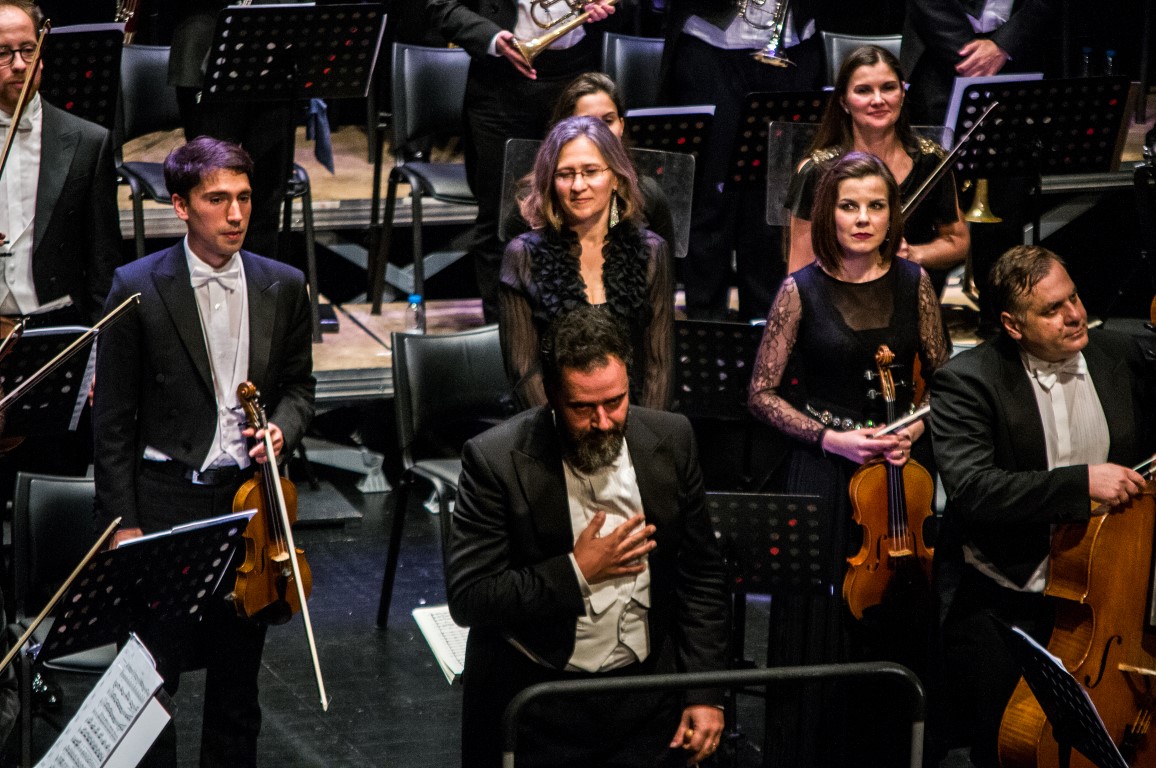 Sul Informação - “Os Sons do Destino” ecoaram no Cine-Teatro Louletano no arranque do FIMA [fotogaleria]