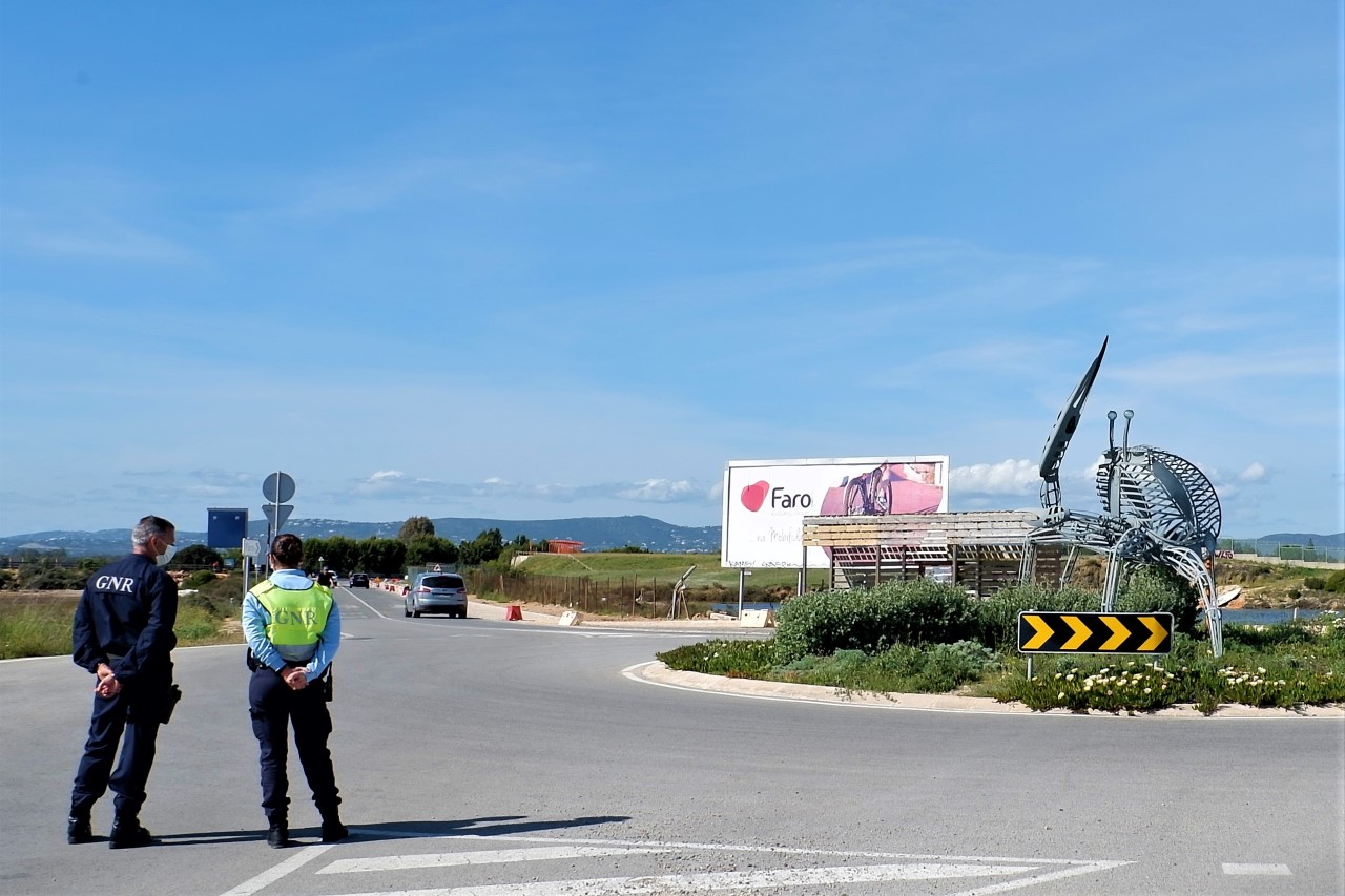 Sul Informação - Este 1º de Maio (quase) não teve praia nem piqueniques