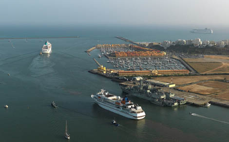 Sul Informação - Especialistas estudam aumento da capacidade do Porto de Portimão