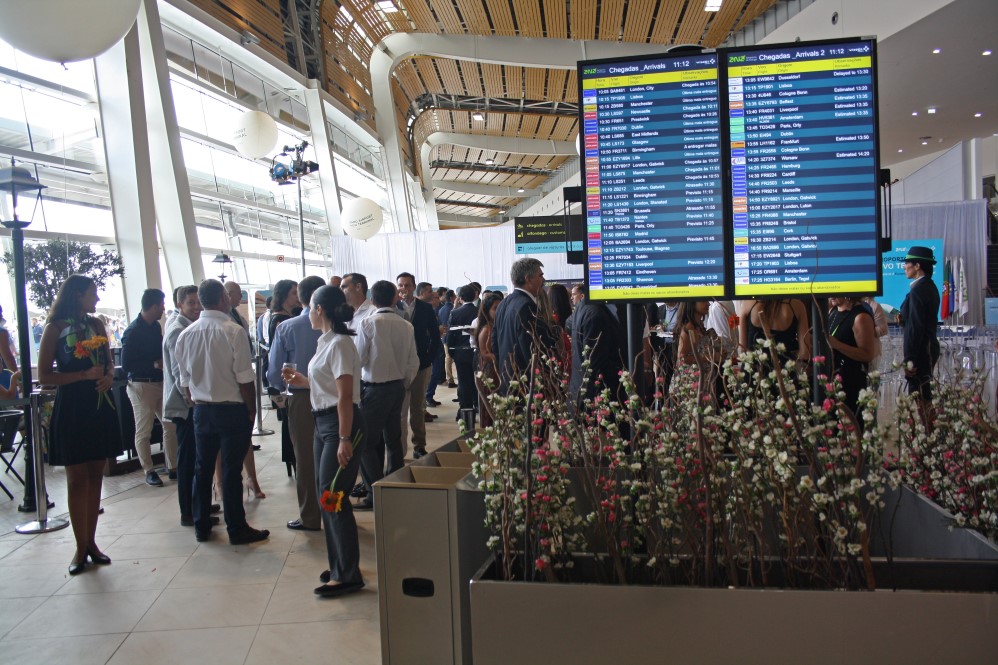 Sul Informação - Novo terminal vai poupar «dificuldades» ao Aeroporto de Faro «por bons anos»