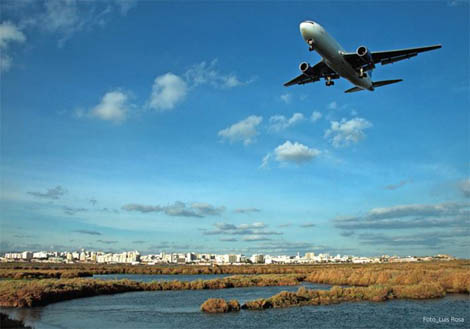 Sul Informação - Turismo do Algarve quer interesses da região assegurados após entrega do Aeroporto a privados