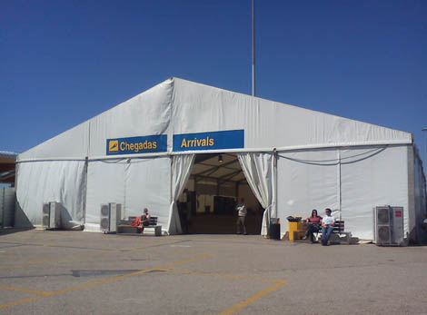 Sul Informação - Recuperação da cobertura do Aeroporto de Faro estará concluída em abril (com fotos)