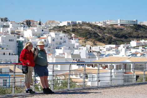 Sul Informação - PO Algarve 21 está a ajudar a criar emprego no turismo e a aumentar exportações