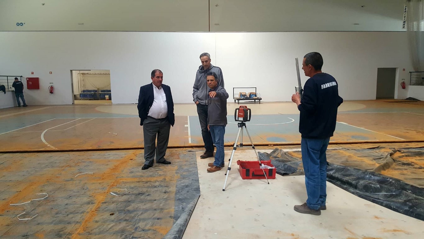 Sul Informação - Câmara de Albufeira requalifica piso de pavilhões desportivos do concelho