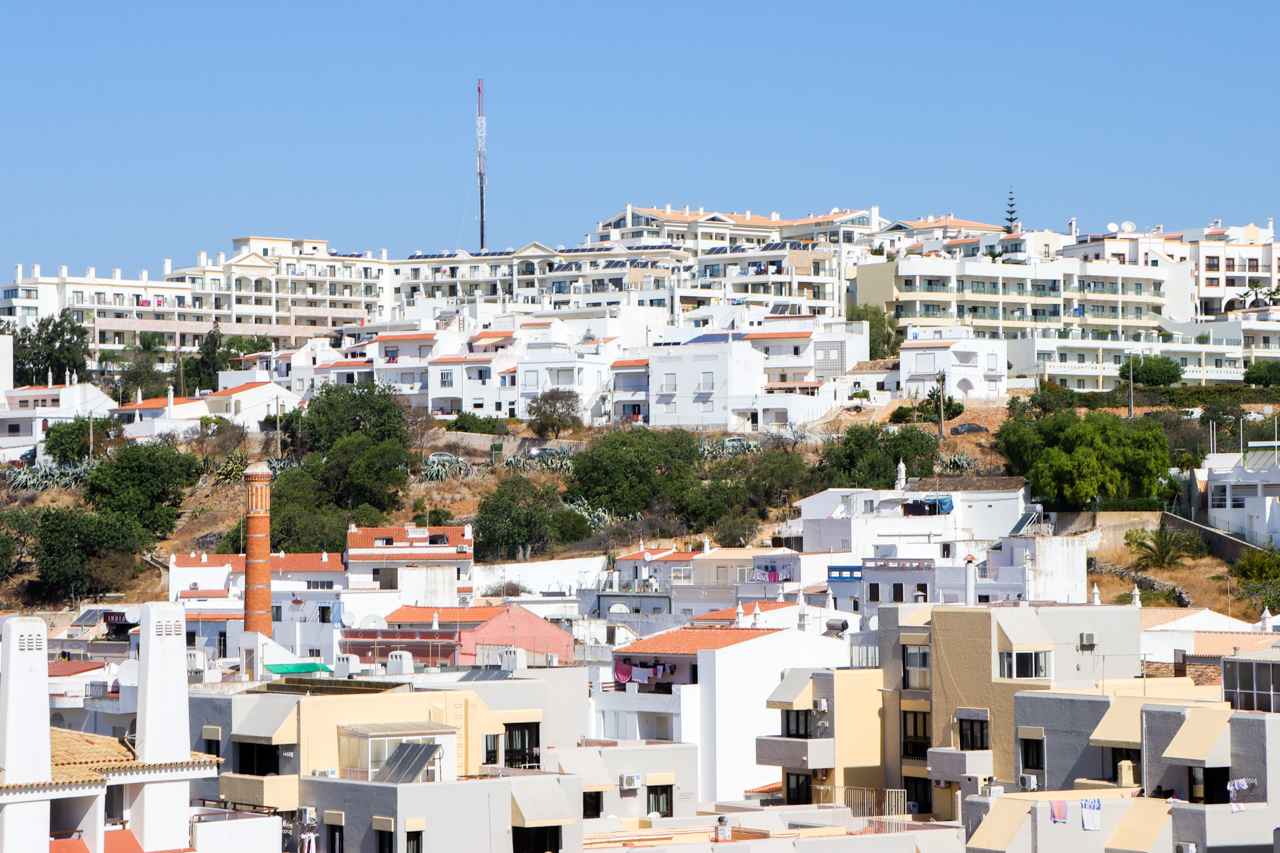 Sul Informação - Albufeira cria bolsa de alojamento para apoiar refugiados ucranianos