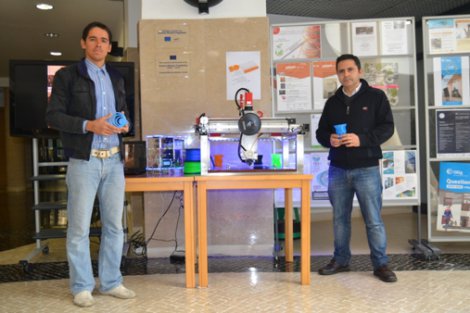Sul Informação - Workshop na Universidade do Algarve ensina a construir impressora 3D de raiz