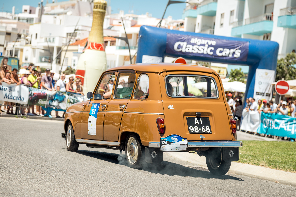 Sul Informação - “Bombas” de outros tempos desfilam em mais um Algarve Classic Cars