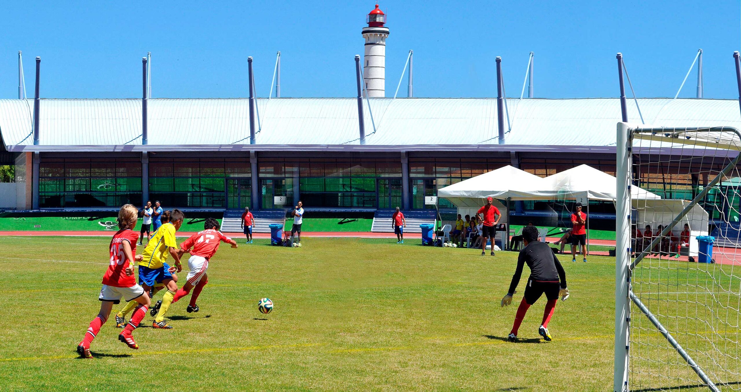 Sul Informação - Algarve Youth Cup traz jovens “craques” dos cinco continentes a VRSA