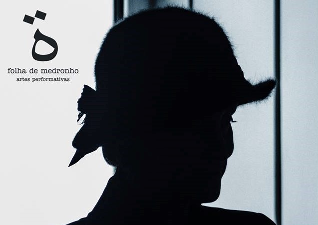 Sul Informação - Folha de Medronho pergunta se o “chapéu está bem posto” em peça no Cine-Teatro Louletano