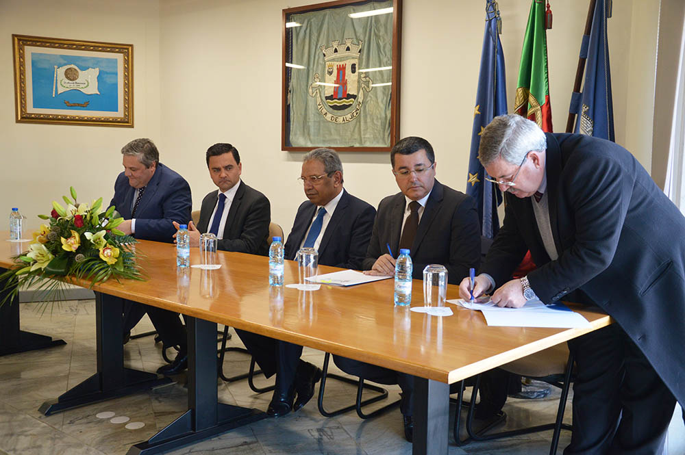 Sul Informação - 2,6 milhões reparam «injustiça» cometida contra quatro municípios do Algarve