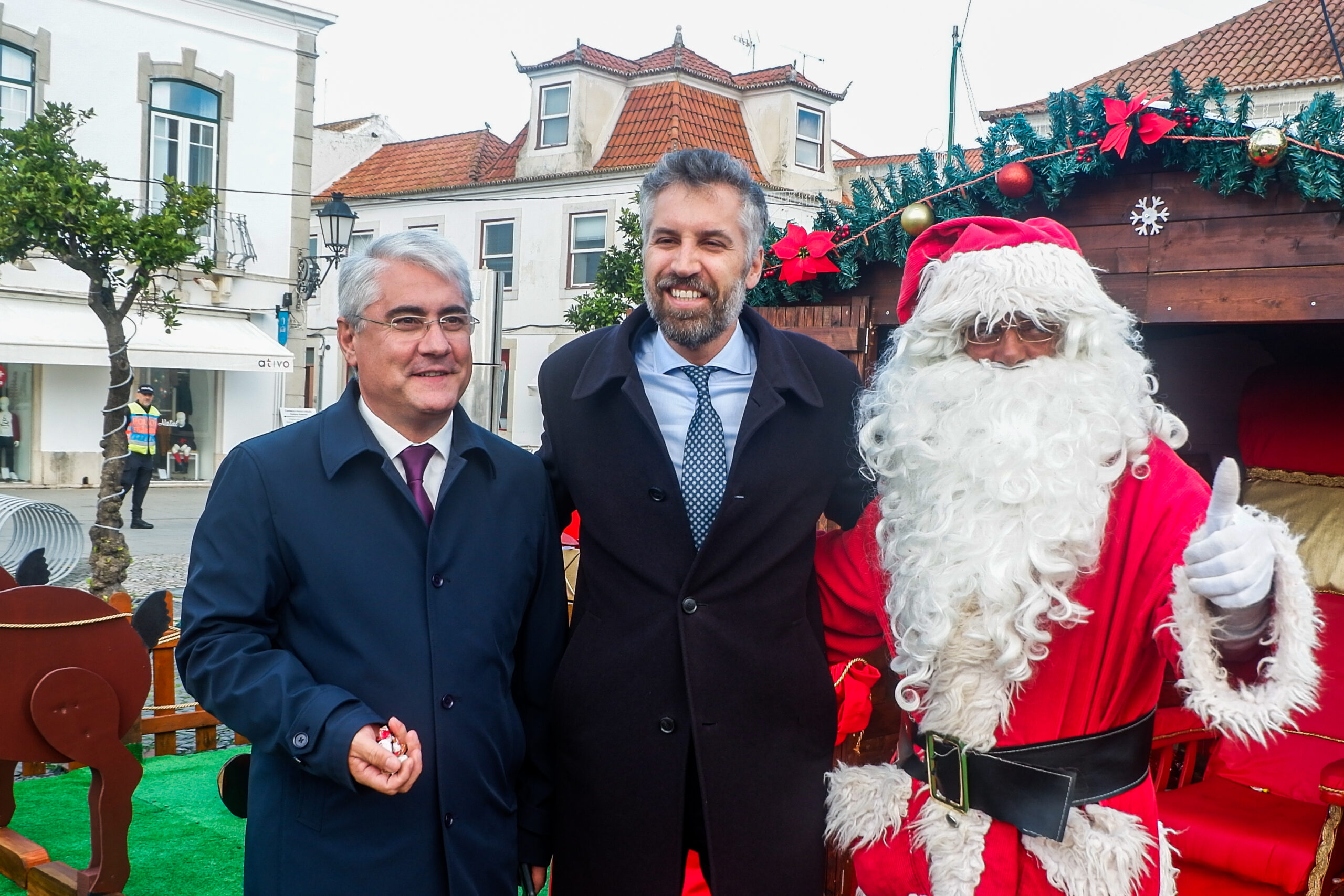 Sul Informação - Casas para 70 famílias de VRSA são «o melhor presente de Natal de sempre»