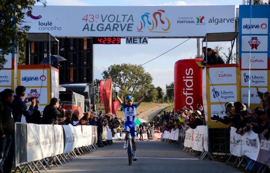 Sul Informação - Algarvio Amaro Antunes (W52/FC Porto) ganha 5ª e última etapa, Roglic vence a Volta