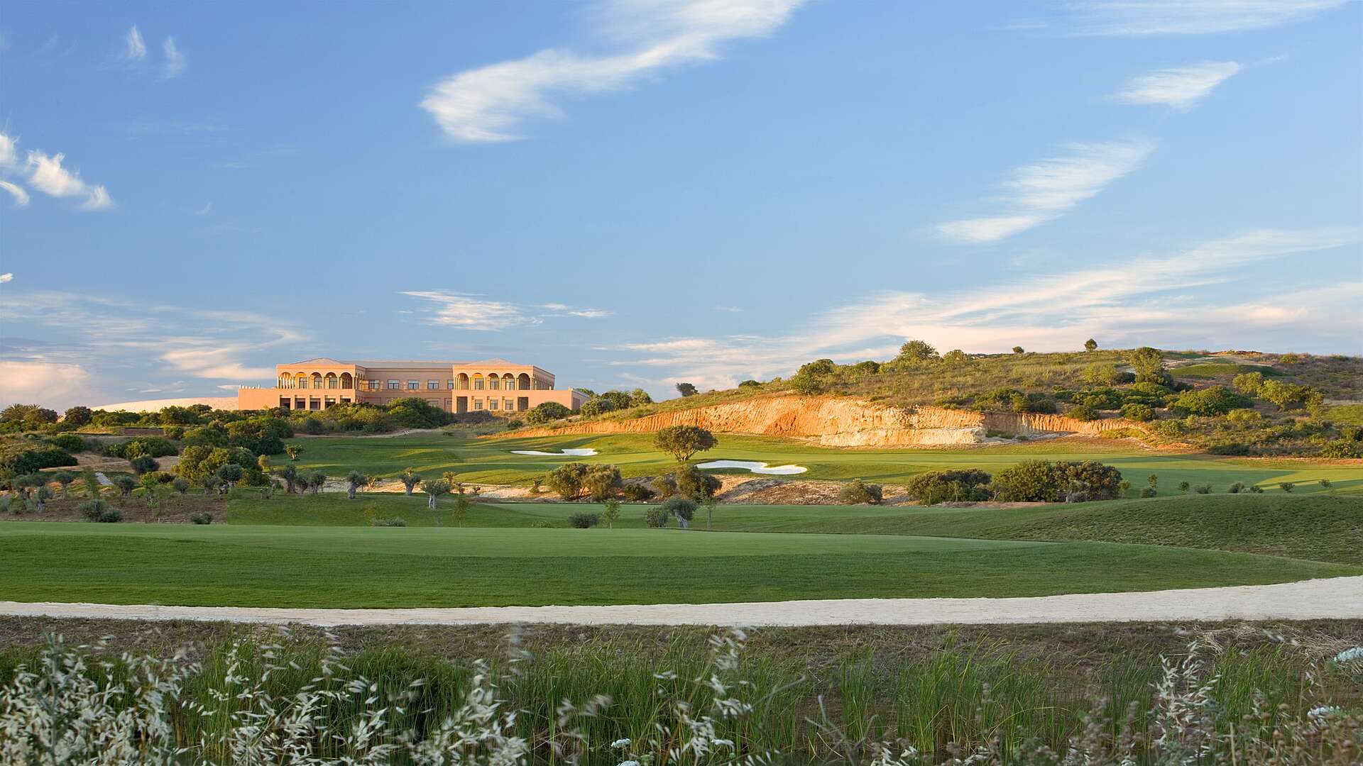 Sul Informação - Grupo Rolear compra Amendoeira Golf Resort à Kronos Homes