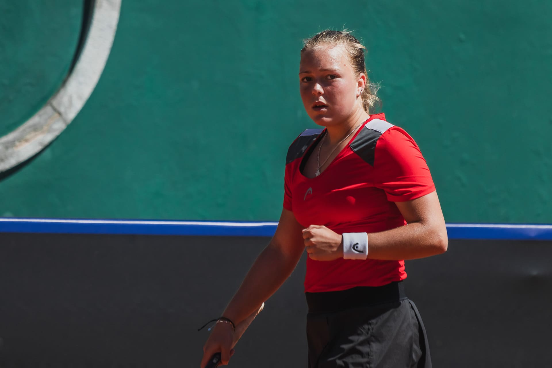 Sul Informação - Ténis: Voloshchuk e Lança à porta do quadro principal do The Campus Carby VW Ladies Open