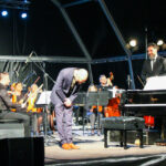 Sul Informação - Filipe Raposo e Orquestra Clássica do Sul deram música ao 15º aniversário do Teatro das Figuras