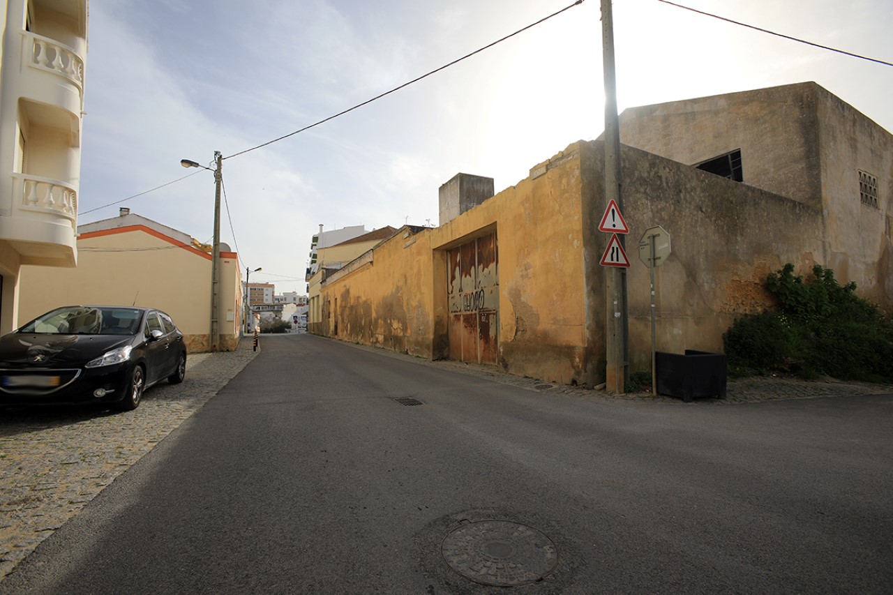 Sul Informação - Lagos compra quatro armazéns que eram da insolvente Electrolagos por 1,2 milhões de euros