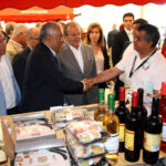 Sul Informação - FOTOGALERIA: António Costa inaugurou Passeio das Dunas e aproveitou para fazer uma “comprinha”