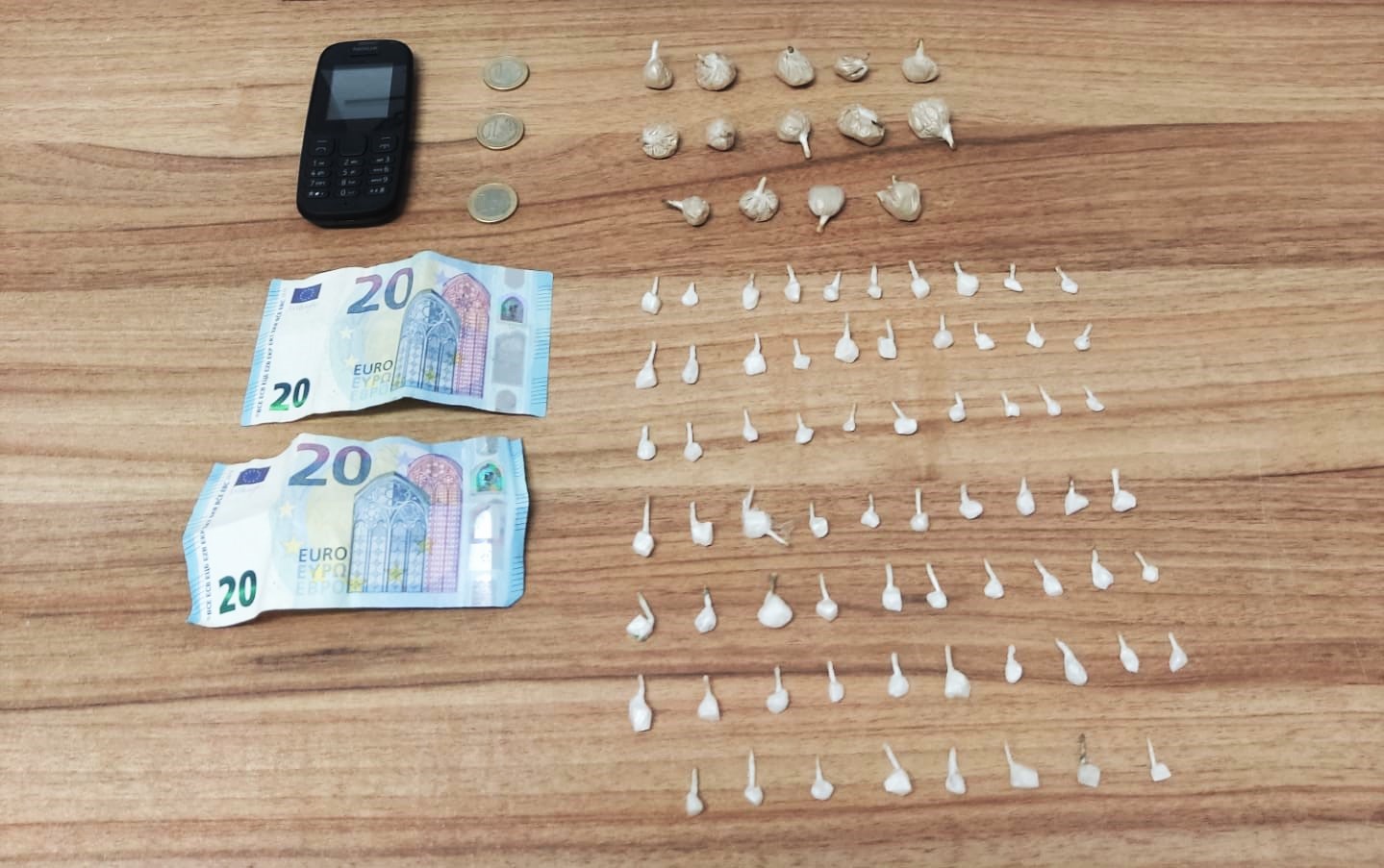 Sul Informação - Dois traficantes de droga detidos em flagrante em Albufeira