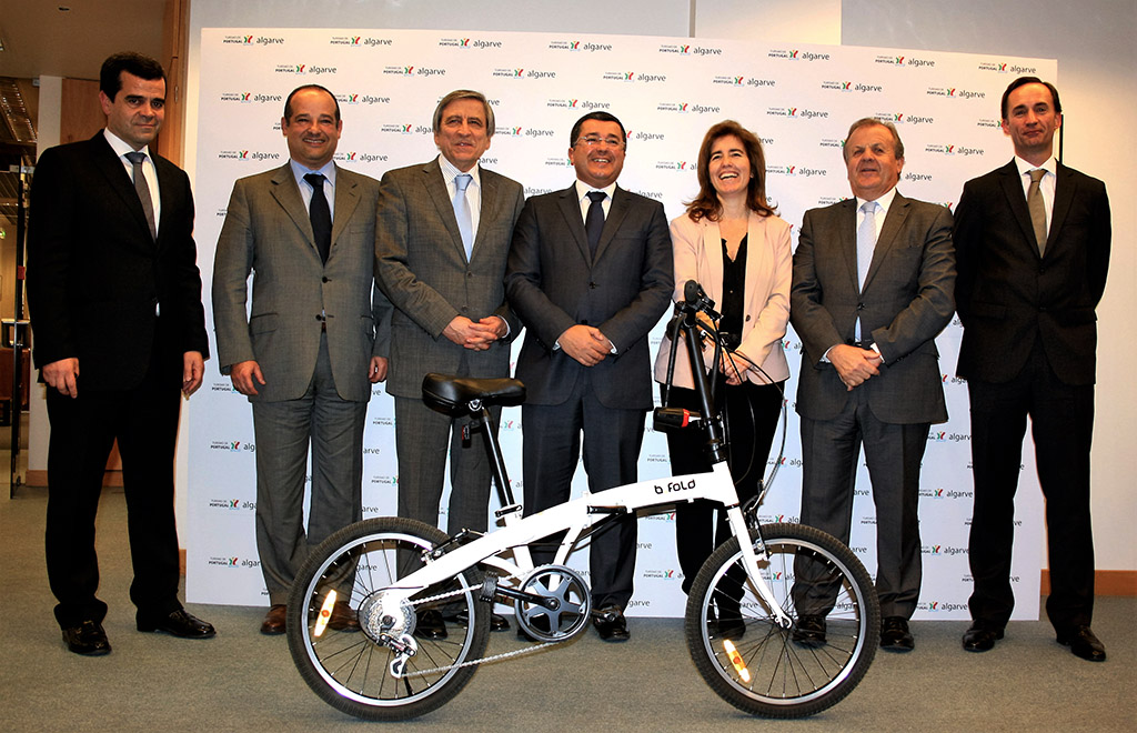 Sul Informação - Combate à sazonalidade, no Algarve, faz-se a pé e de bicicleta