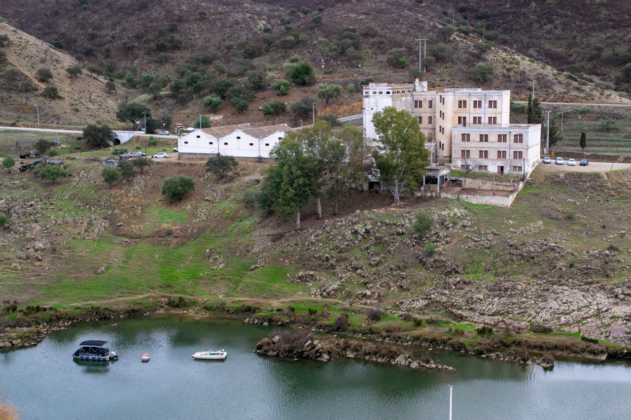 Sul Informação - Mértola: «mamarracho» transforma-se na Estação Biológica de «nível internacional»