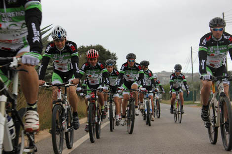 Sul Informação - ExtremoSul apresentou equipa de BTT CA Messines 2012