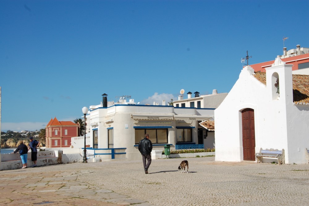 Sul Informação - “Smack – Silves mais Arte e Cultura” leva artesanato, música e malabarismo a Armação de Pêra