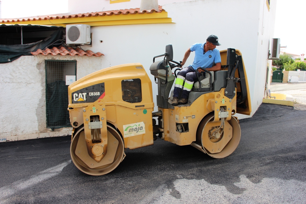 Sul Informação - Já começaram obras no Largo de Tributo a Paco de Lucía, em Monte Francisco