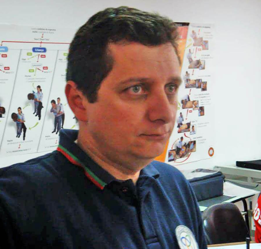 Sul Informação - Câmara de Faro lamenta morte de Artur Ricardo, chefe da Sala de Operações do CDOS